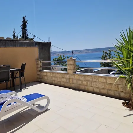 In Croatia Near The Adriatic Coast Apartman Starigrad Paklenica