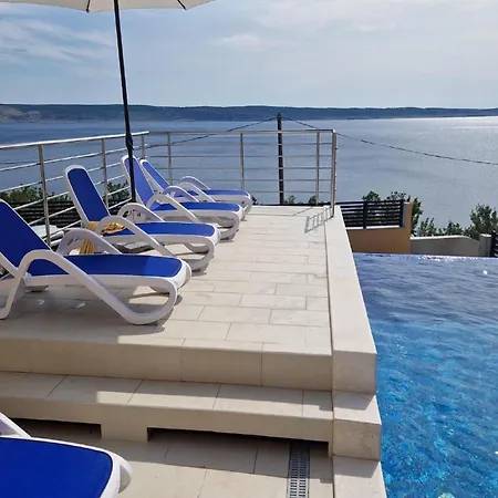 In Croatia Near The Adriatic Coast Apartman Starigrad Paklenica