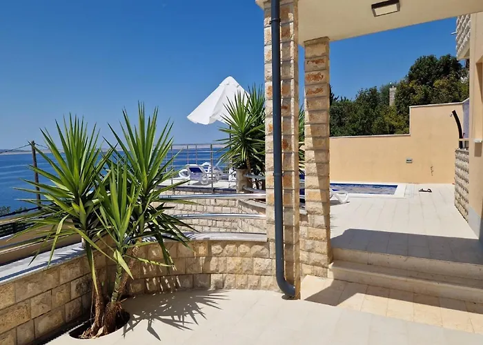 Apartman In Croatia Near The Adriatic Coast Starigrad Paklenica